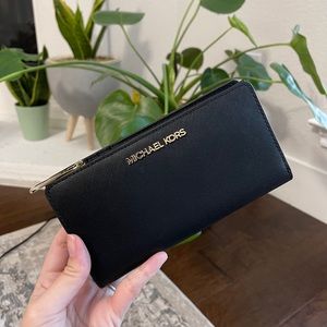 MK Micheal Kors long wallet - black